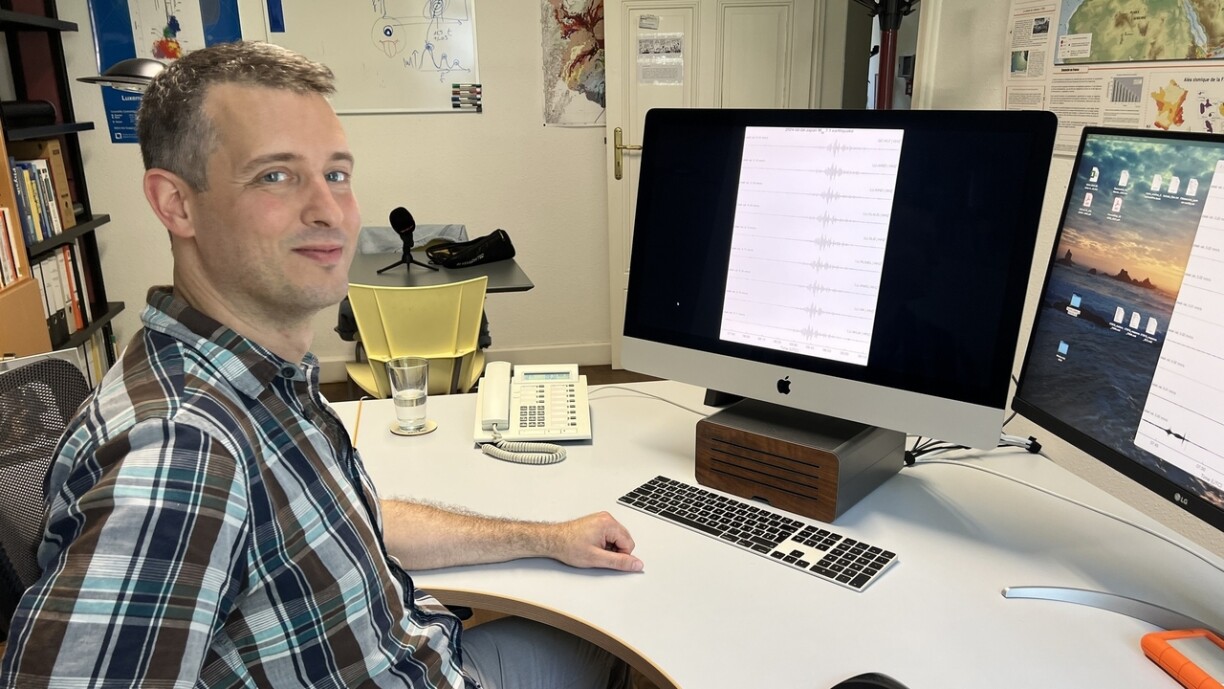 Den Adrien Oth ass wëssenschaftlechen Direkter vum Europäeschen Zentrum fir Geodynamik a Seismologie.