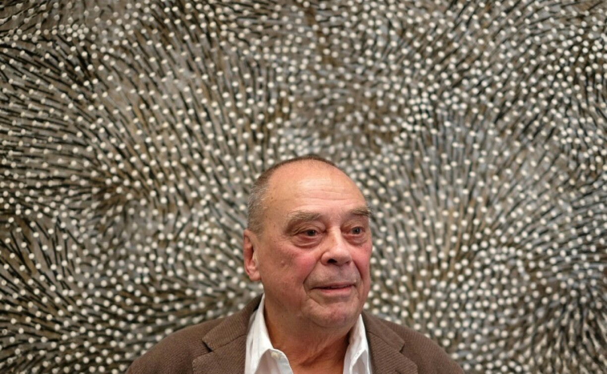 Uecker's abstract works saw him hammer nails into furniture, TV sets, canvases and a tree trunk, creating undulating patterns, the illusion of movement and intricate shadow plays