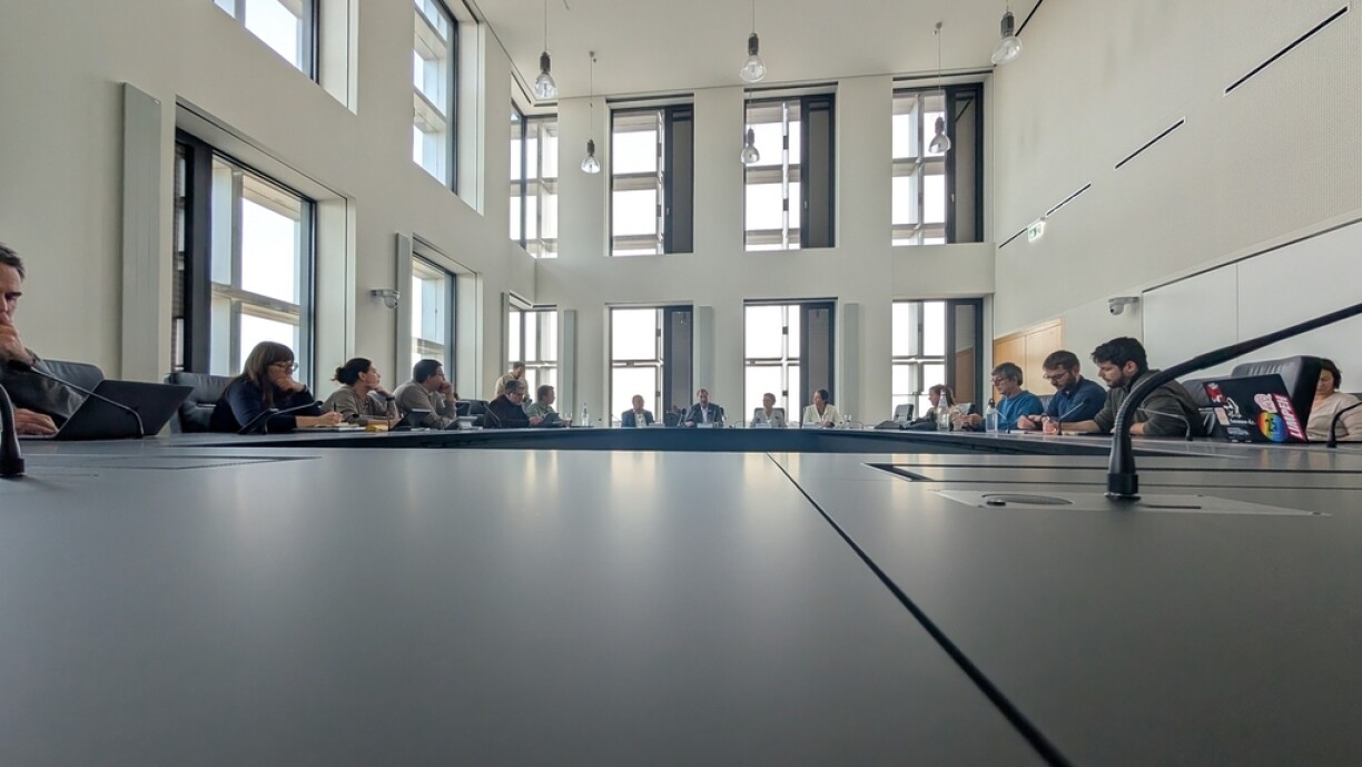 Journalists from various Luxembourg media presented their questions.