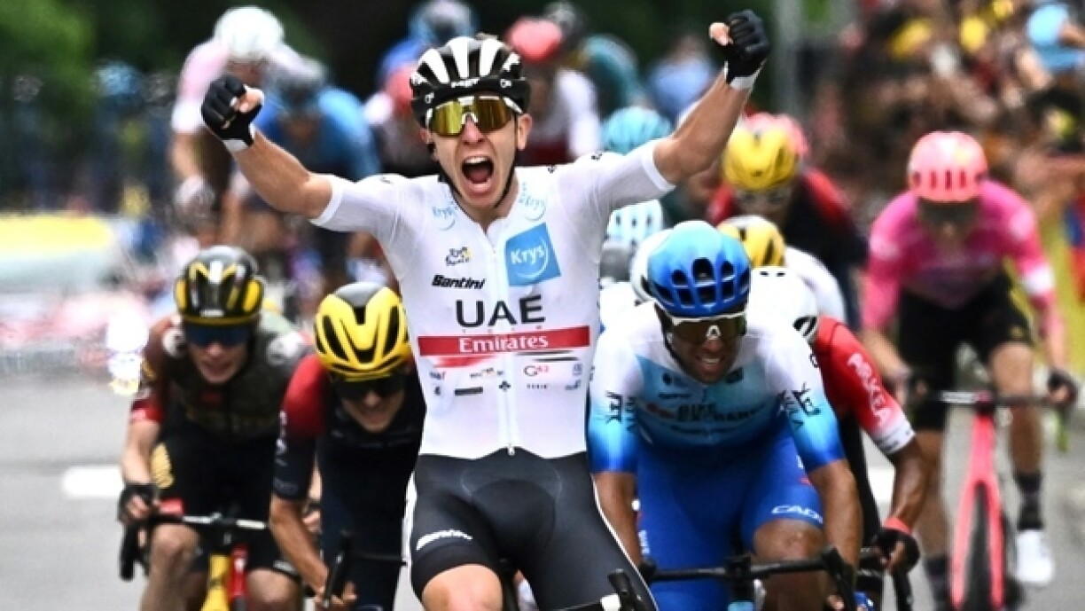 La joie du Slovène Tadej Pogacar, vainqueur de la 6e étape du Tour de France entre Binche (Belgique) et Longwy, le 7 juillet 2022.