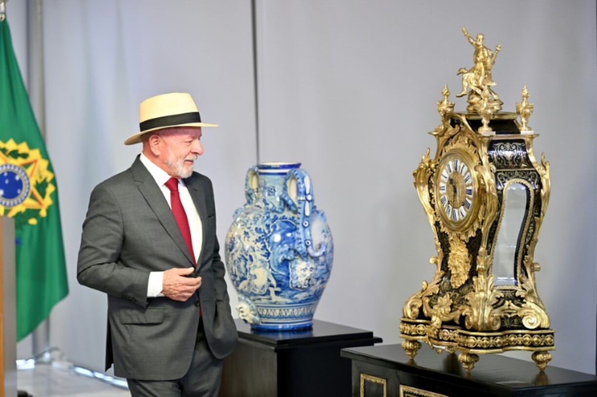 A 17th-century clock crafted by Balthazar Martinot, watchmaker to French king Louis XIV, was returned to the Brazilian presidential collection after being repaired in Switzerland