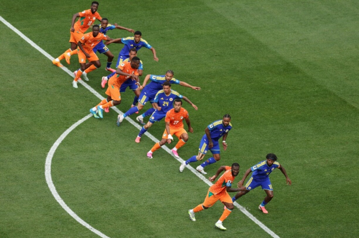 Les joueurs de Curaçao et de la Côte d'Ivoire, à Philadelphie, le 25 juin 2026