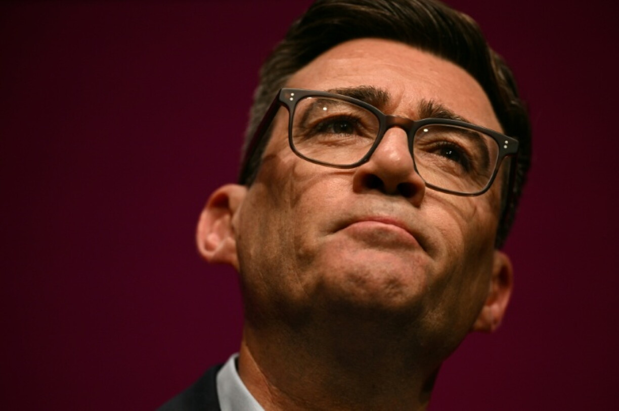 Le Premier ministre britannique Andy Burnham prononce un discours à Liverpool, dans le nord-ouest de l'Angleterre, le 29 septembre 2026
