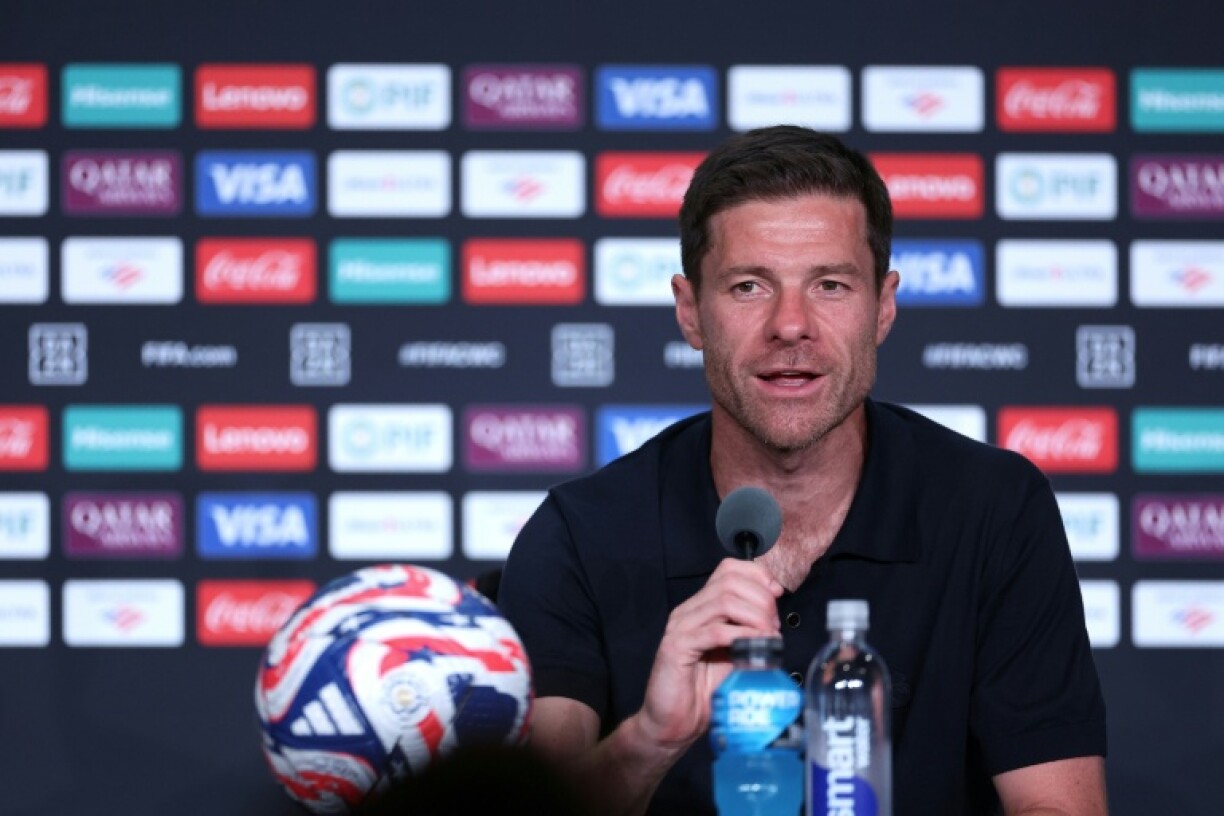 Real Madrid's Spanish coach Xabi Alonso warned his team's stars that they must pitch in defensively if the club is to succeed