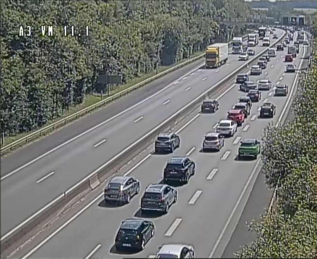 Traffic is heavily congested on the A3 and A31.