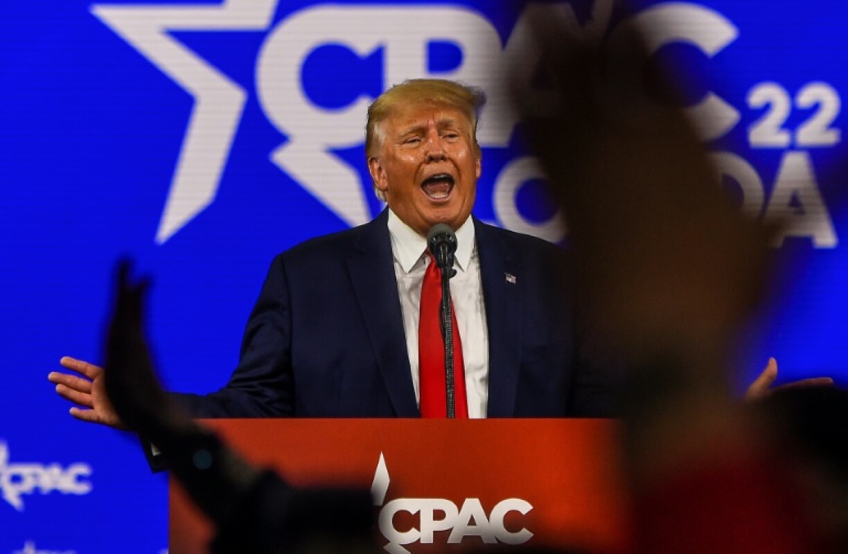 L'ancien président américain Donald Trump s'exprime à la conférence conservatrice CPAC à Orlando, en Floride, le 26 février 2022