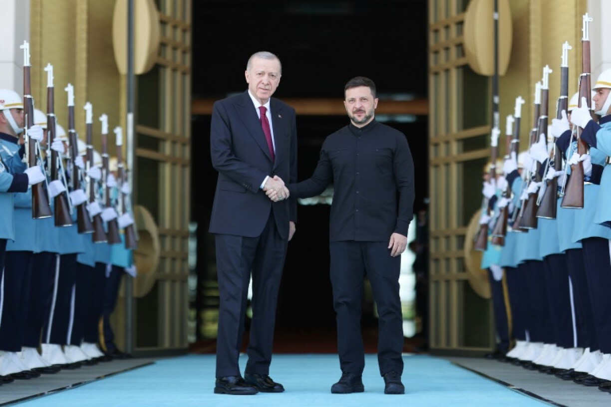 Zelensky held talks with Erdogan Thursday