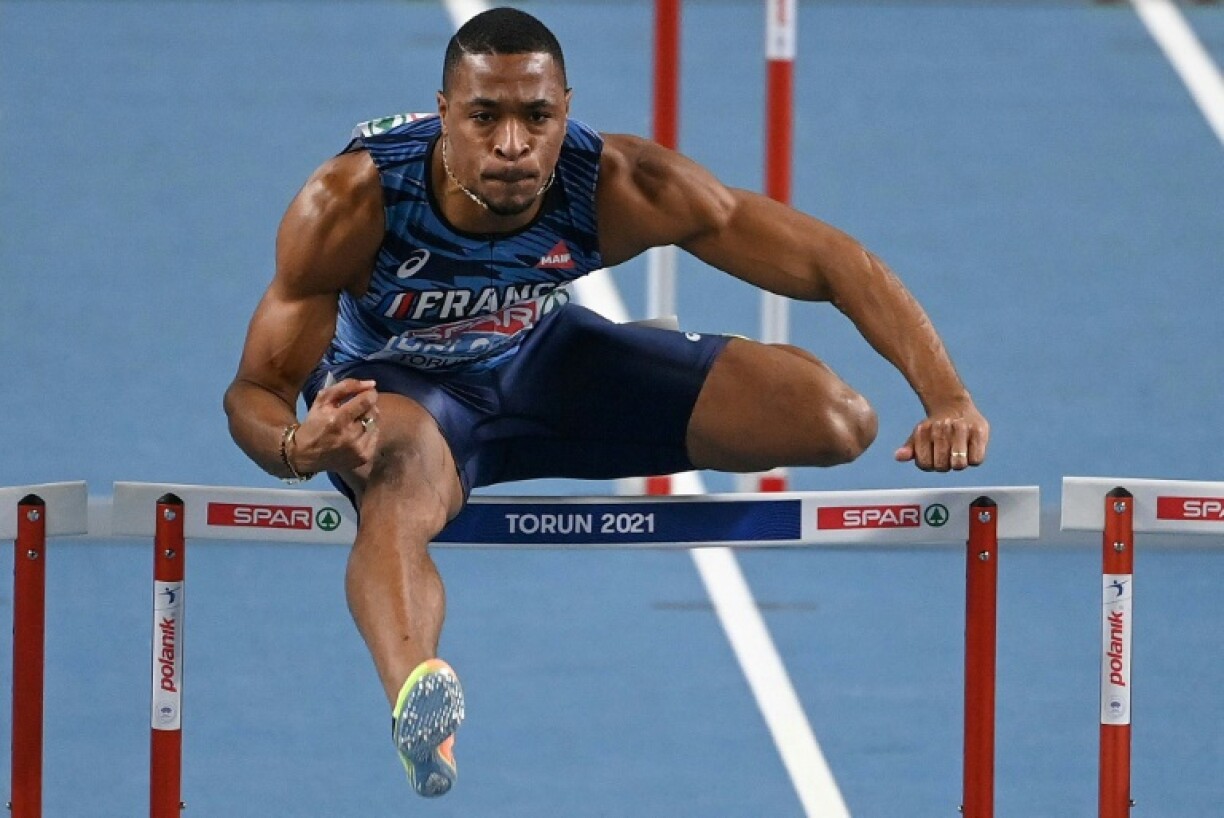 Wilhem Belocian lancé vers sa victoire sur 60 m haies des Championnats d'Europe d'athlétisme en salle à Torun, le 7 mars 2021