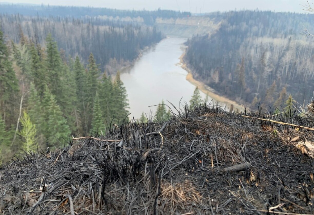 Près de 400.000 hectares sont partis en fumée en seulement une semaine en Alberta au Canada, le 9 mai 2023.