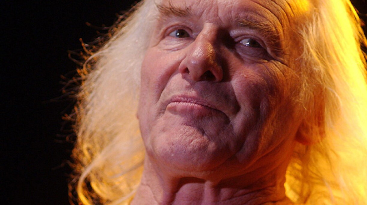 Le poète et chanteur belge Julos Beaucarne est décédé à l'âge de 85 ans