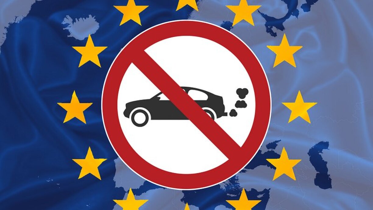 2035 devait signifier la fin de la vente des des moteurs thermiques, mais grâce à la pression de Berlin, l'UE assouplit le texte en faisant une exception pour les e-carburants. Et cela change tout!