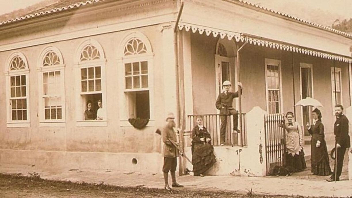 This image shows Germanic colonists in Brazil in 1874. Whilst likely not Luxembourgers, Luxembourgish immigrants in Brazil often travelled with German expeditions.