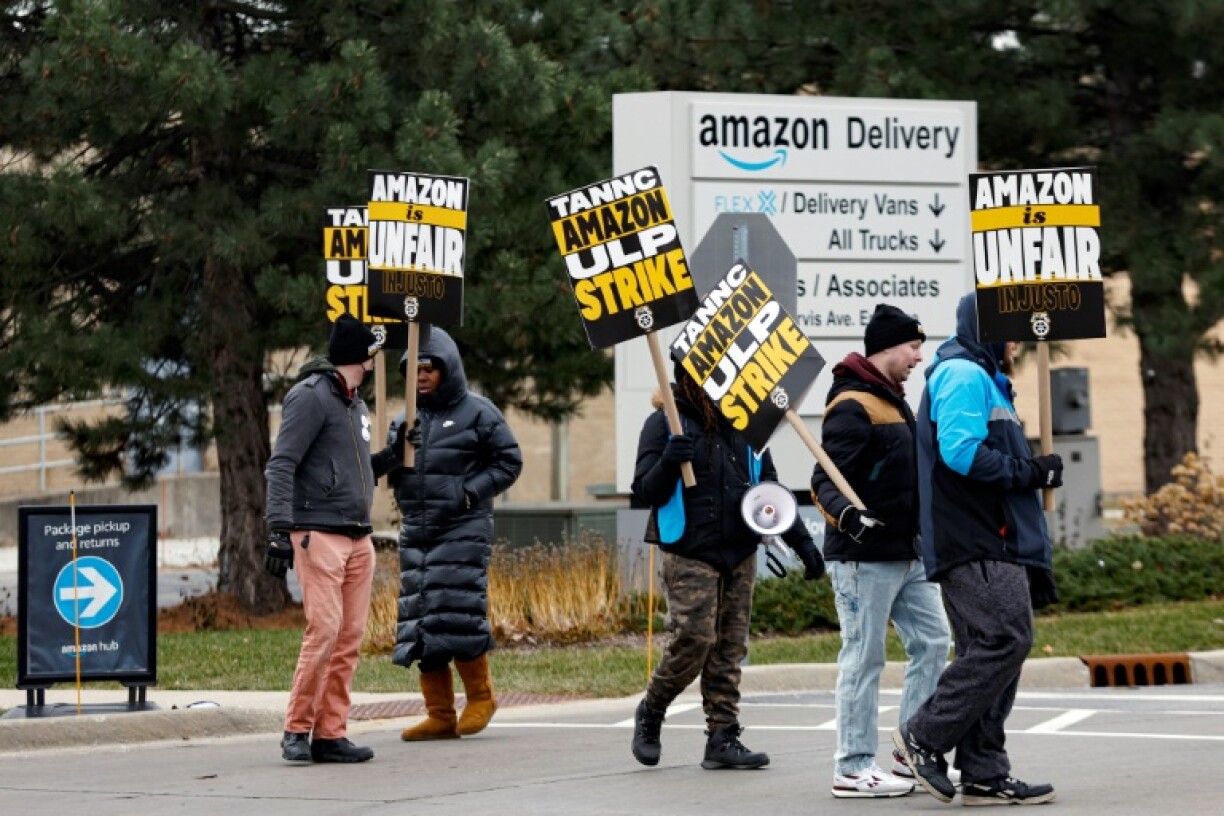 The move comes amid a Teamsters national organizing campaign at Amazon, which has long fought unionization