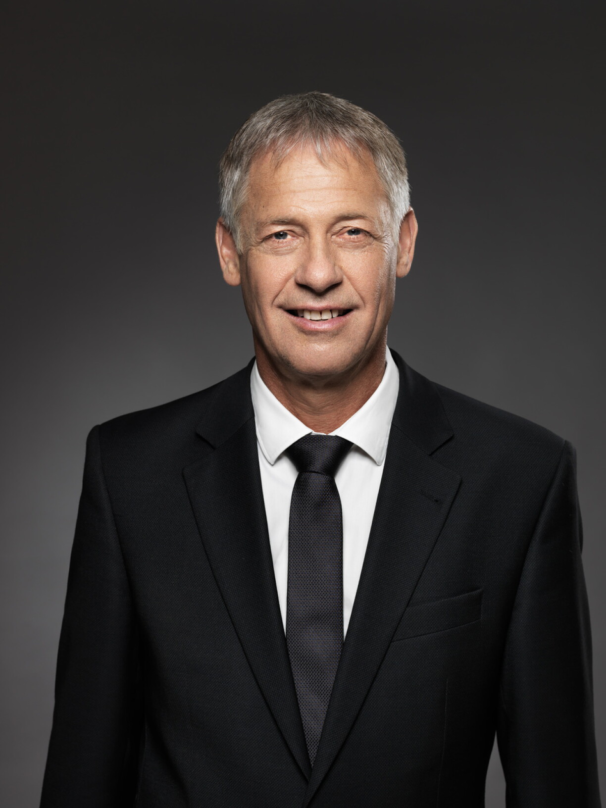 Le portrait officiel d'Henri Kox