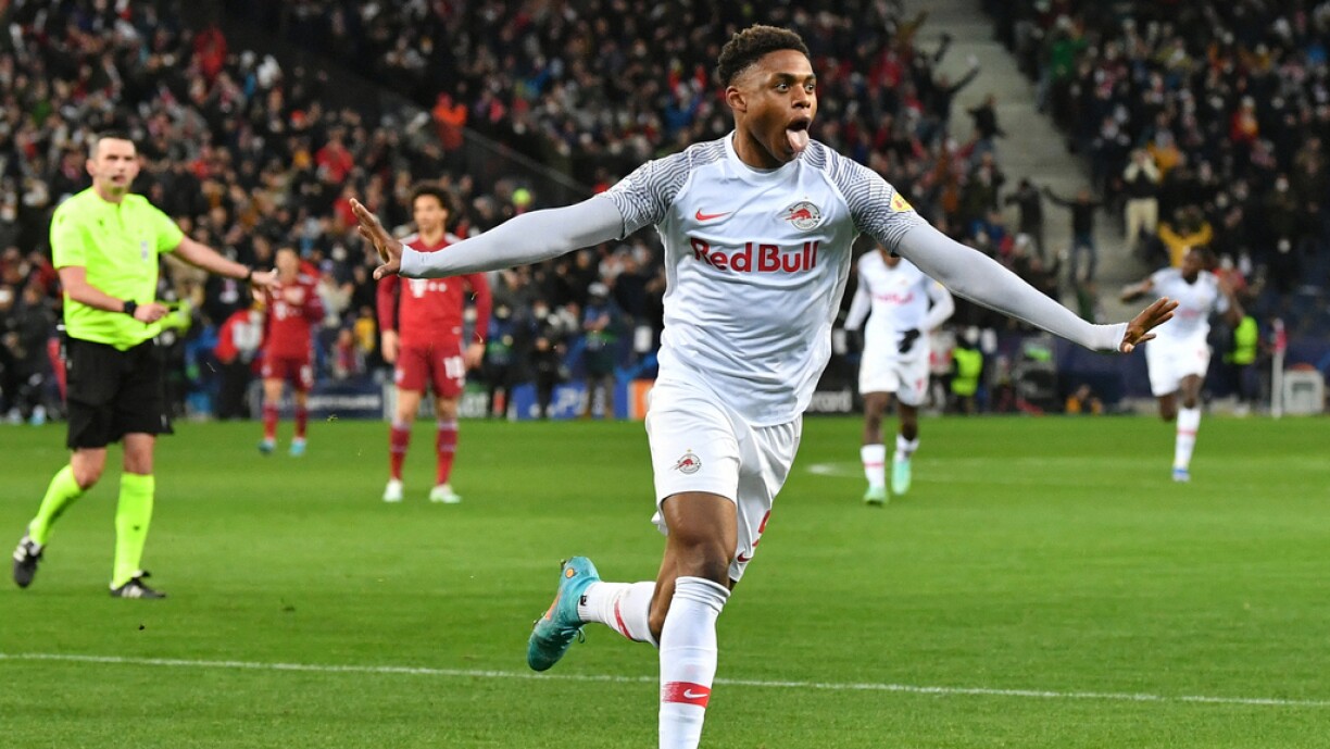 Den Adamu huet den entscheedende Gol fir Salzburg markéiert.