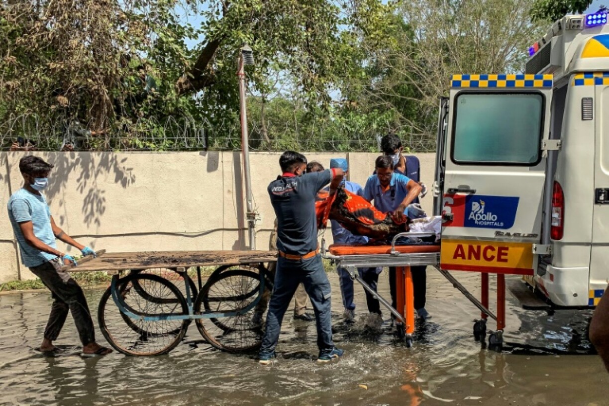 Many of the first responders at the crash site were volunteers workimng in the neighbourhood