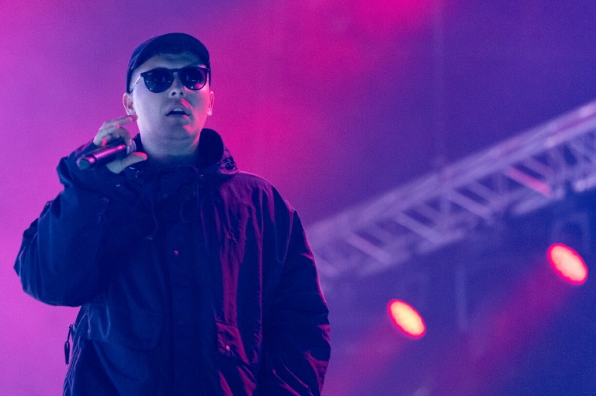 Kneecap singer Mo Chara -- French town Saint Cloud has withdrawn its subsidy for one of France's biggest festivals because of the group's appearance