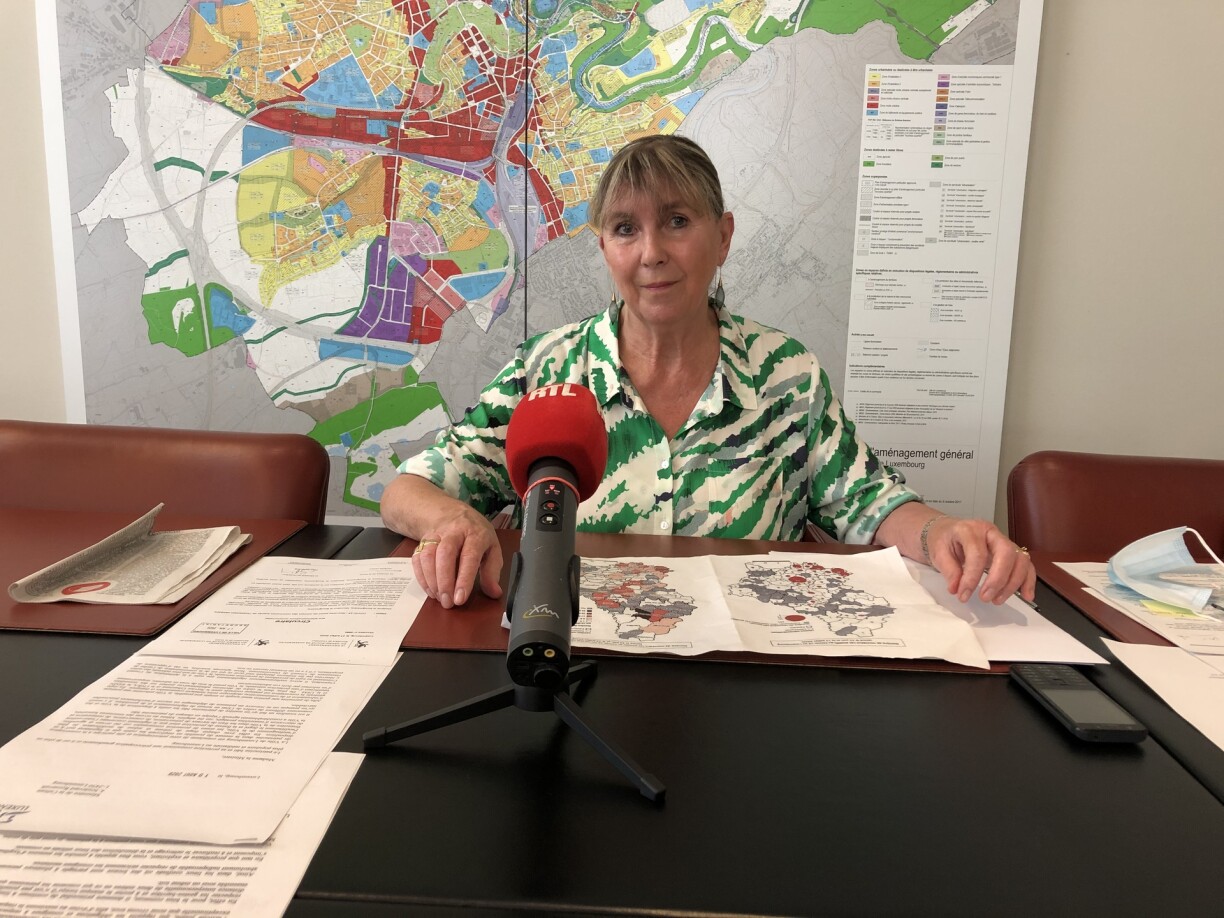 D'Stater Buergermeeschtesch Lydie Polfer (DP)