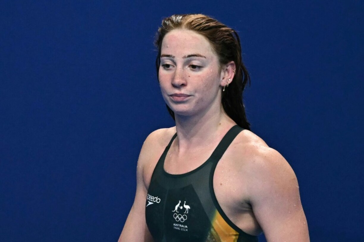 Olympic champion Mollie O'Callaghan was in tears after winning the 200m freestyle at the Australian trials