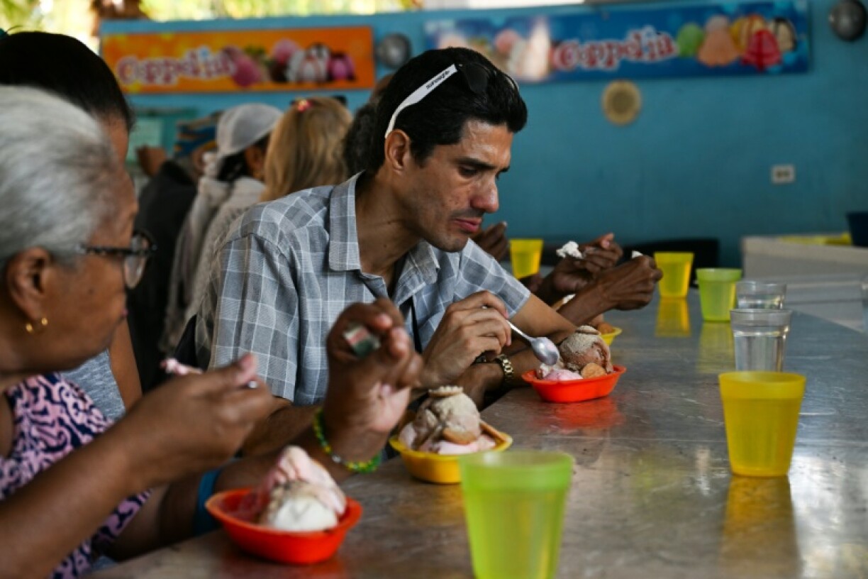 Coppelia has capacity for up to 547 customers