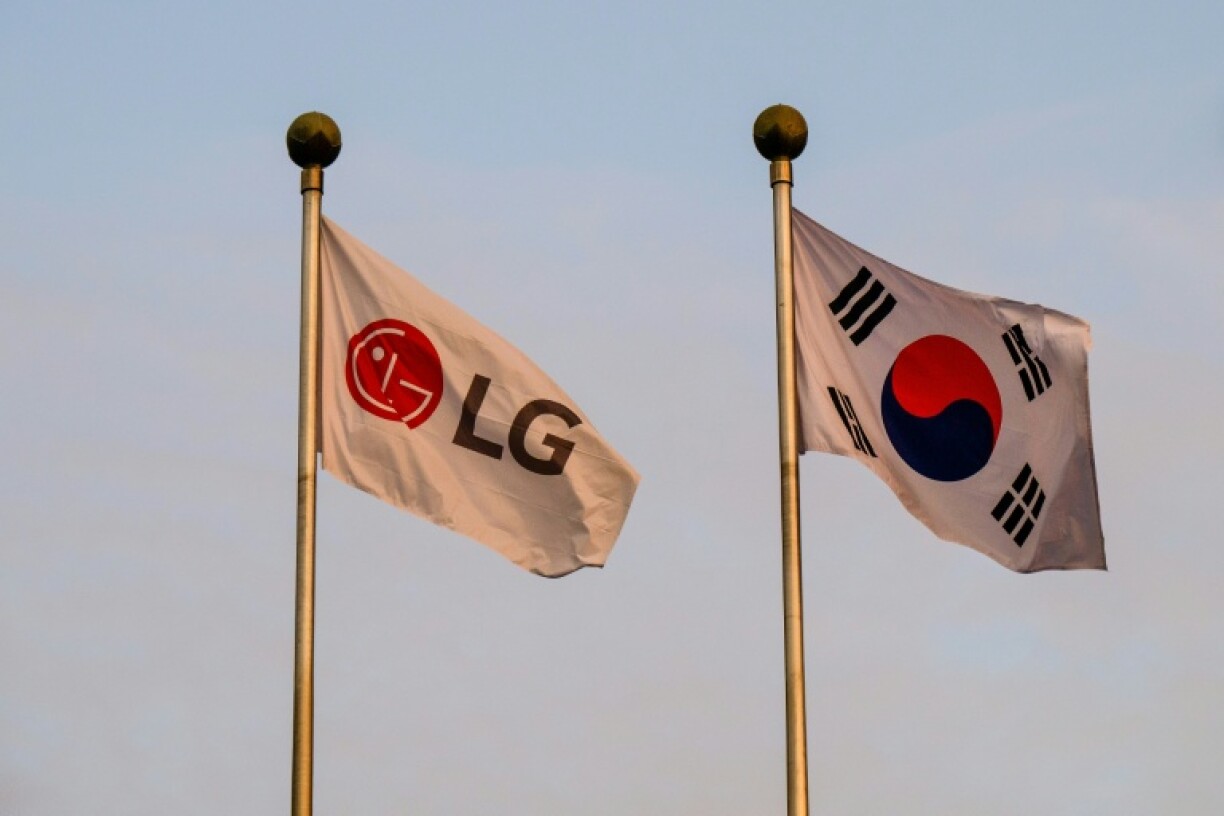 Trump voiced hopes that a raid on a South Korean company's work site won't chill international investment