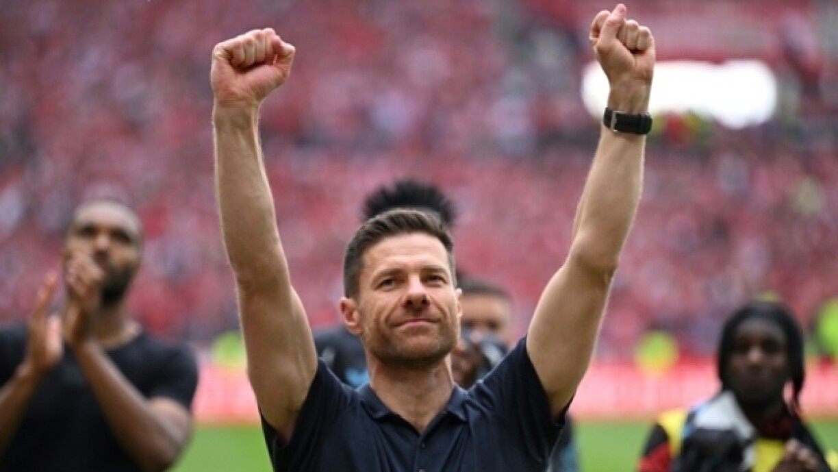 Xabi Alonso, alors entraîneur du Bayer Leverkusen, après un match de championnat d'Allemagne à Mayence, le 17 mai 2025