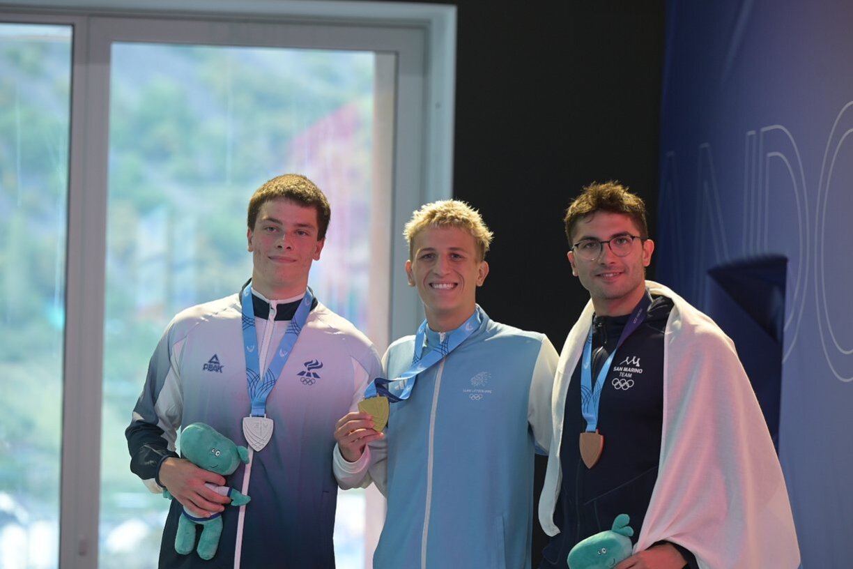 Finn Kemp won gold in the the 200m breaststroke.