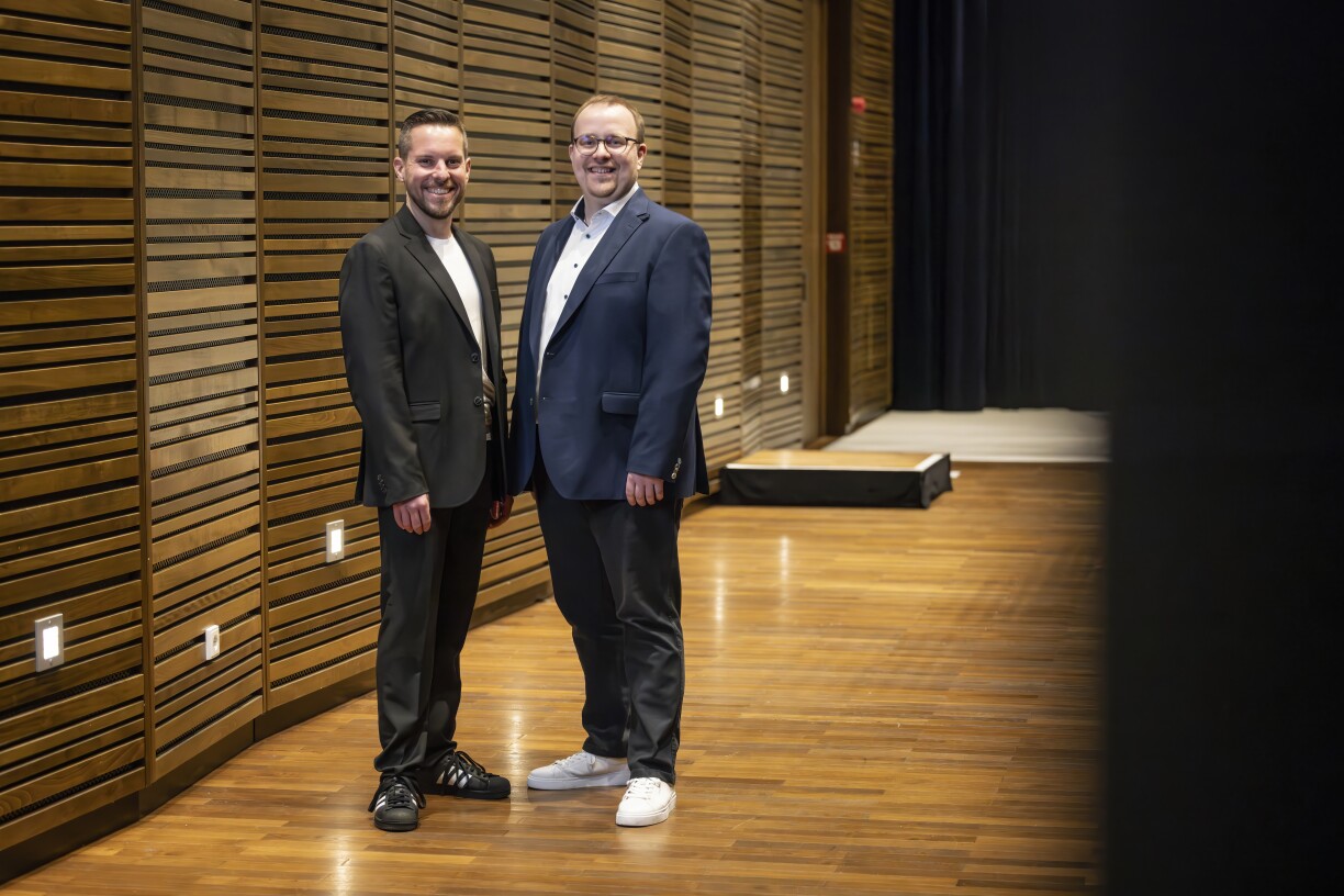 Den Olivier Garofalo (l) an de Pit Ewen (r) iwwerhuelen de Mierscher Theater als neien Direkter-Duo vum 1. August 2026 un.
