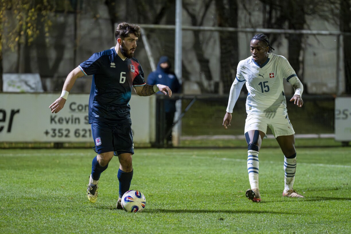 Den Ivan Englaro stoung géint d'Schwäiz am November déi komplett 90 Minutten um Terrain.