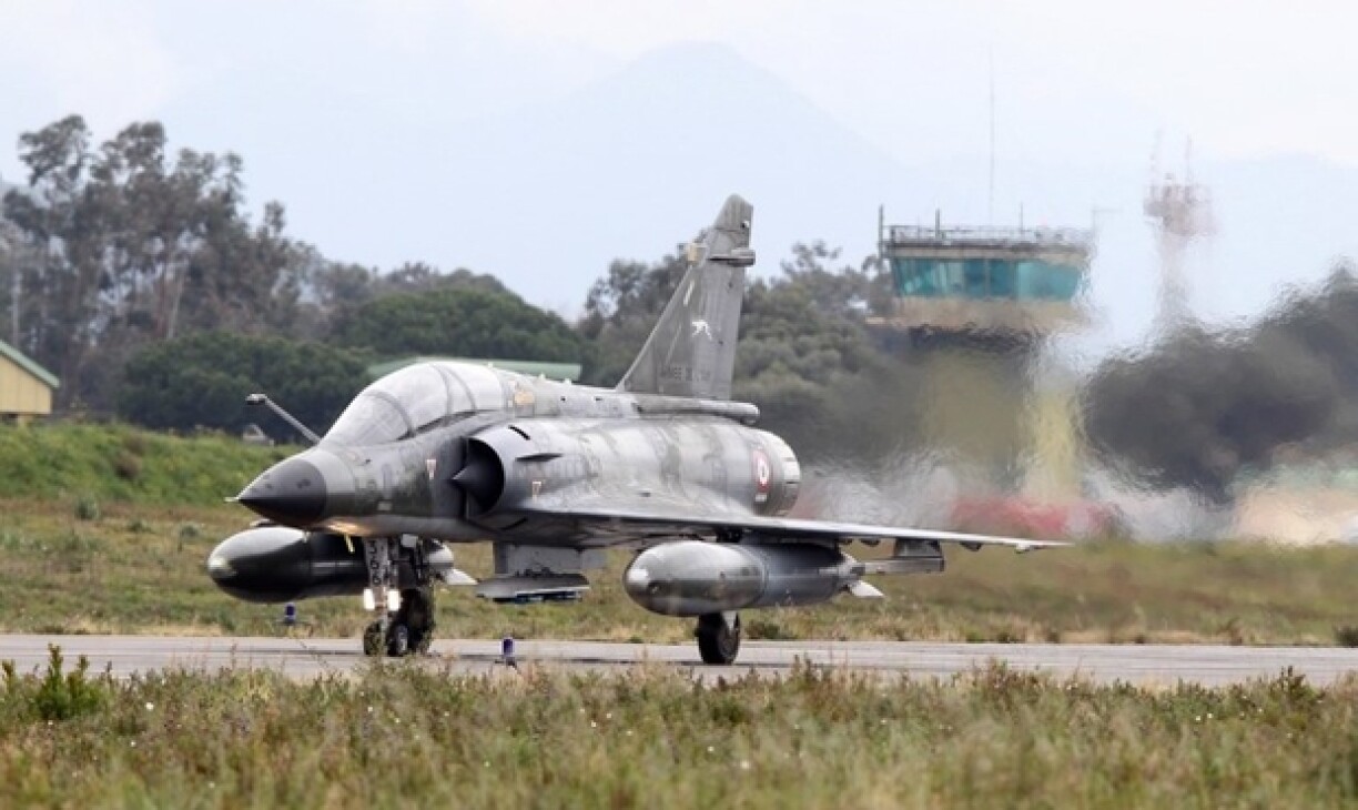 An example photo of a Mirage 2000 jet.