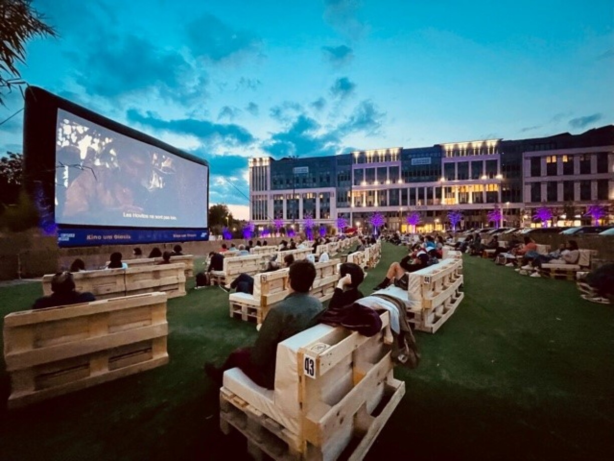 Une photo prise lors du Kino um Glacis durant l'été 2021