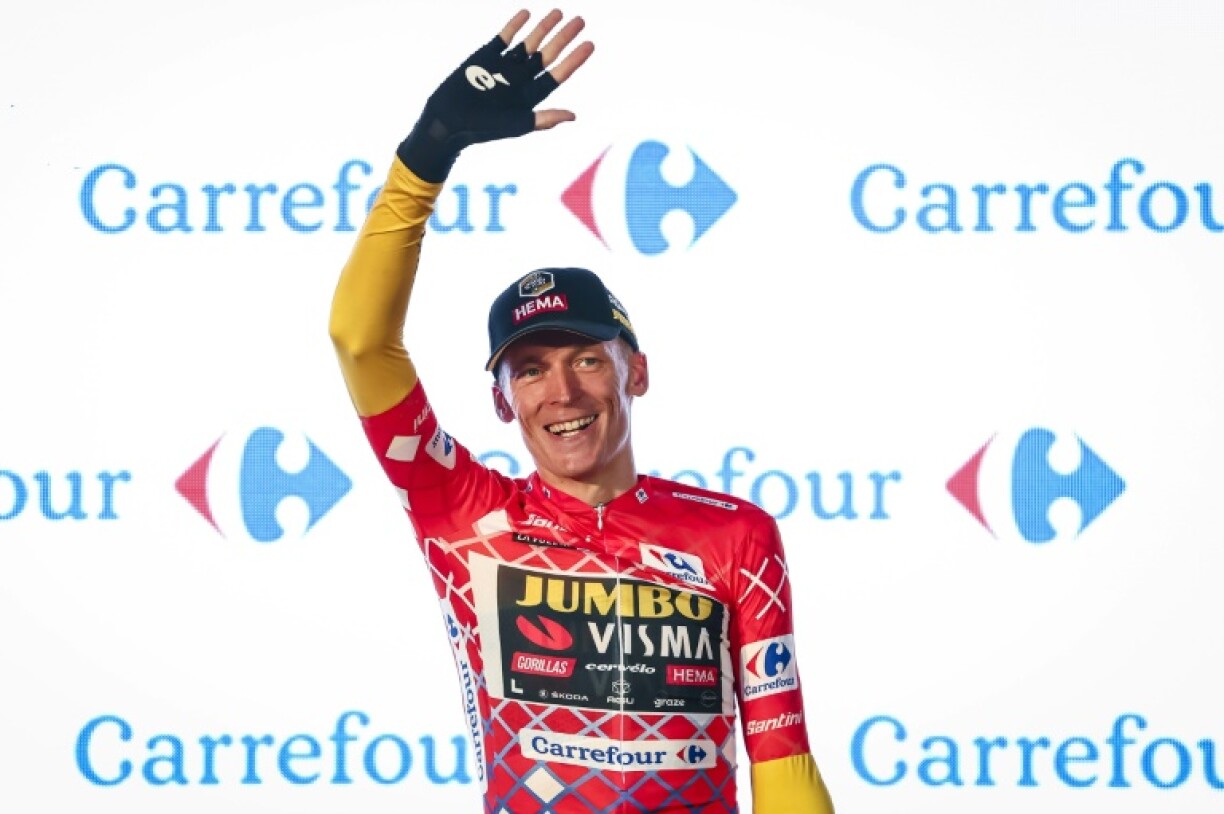 A 36 ans, le Néerlandais Robert Gesink a endossé pour la première fois de sa carrière le maillot de leader d'un des grands tours après la victoire de la Jumbo-Visma le 19 août 2022 dans le contre-la-montre par équipe à Utrecht, qui lançait la Vuelta