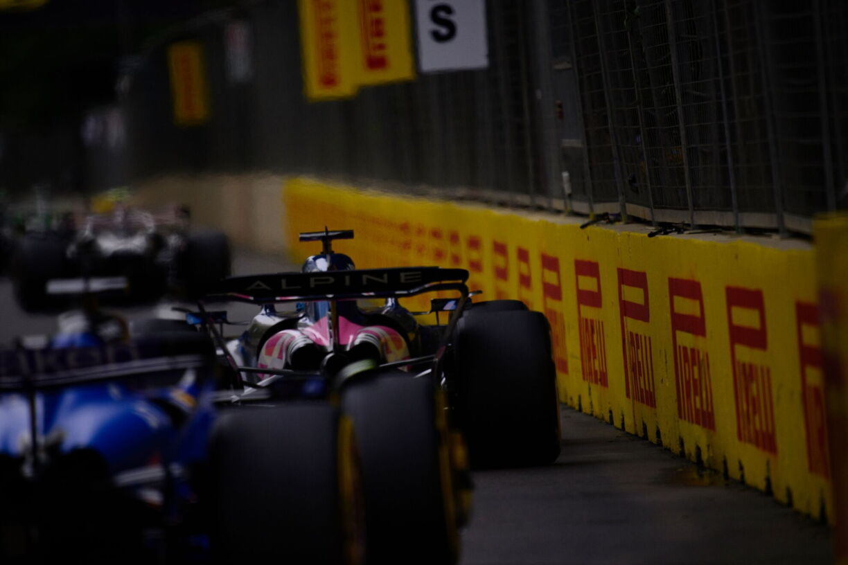 D'Maueren um Circuit zu Baku verzeie keng Feeler.