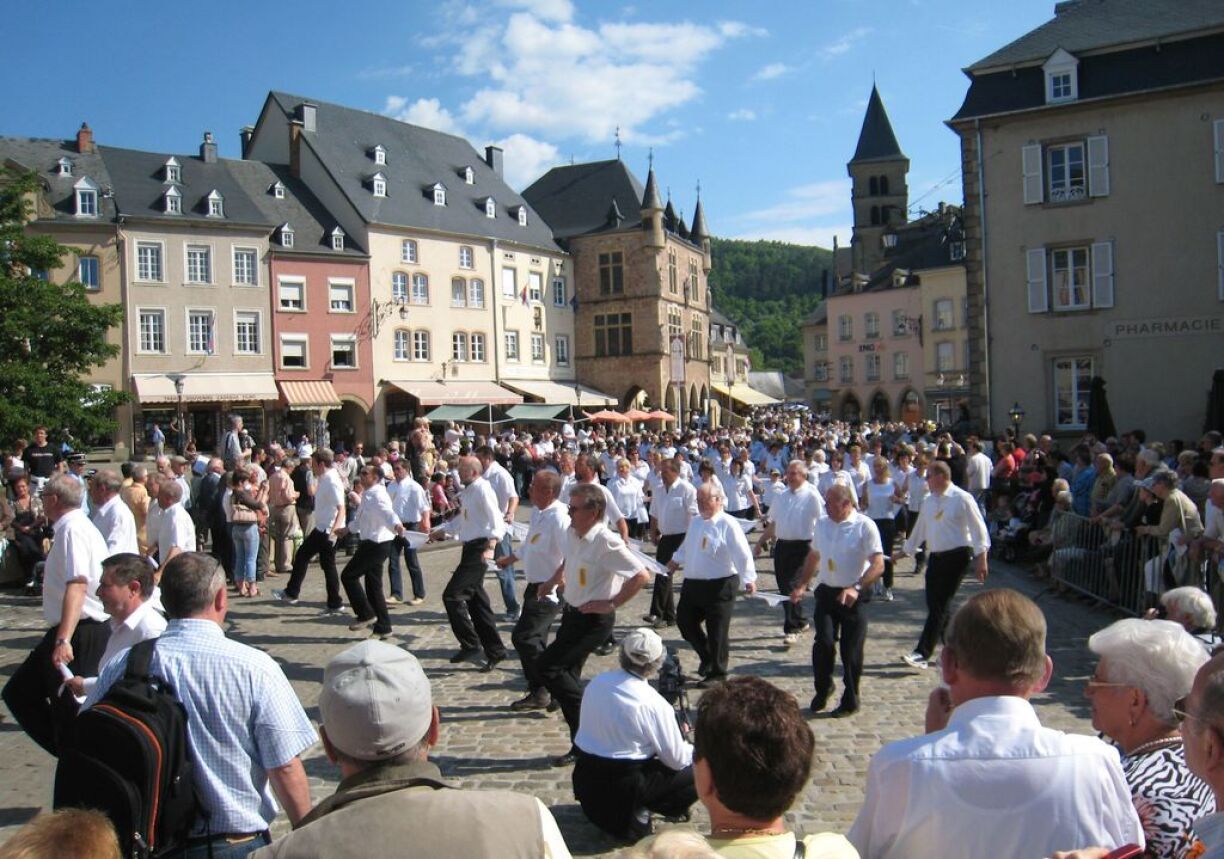 Dancers in the procession in 2008.