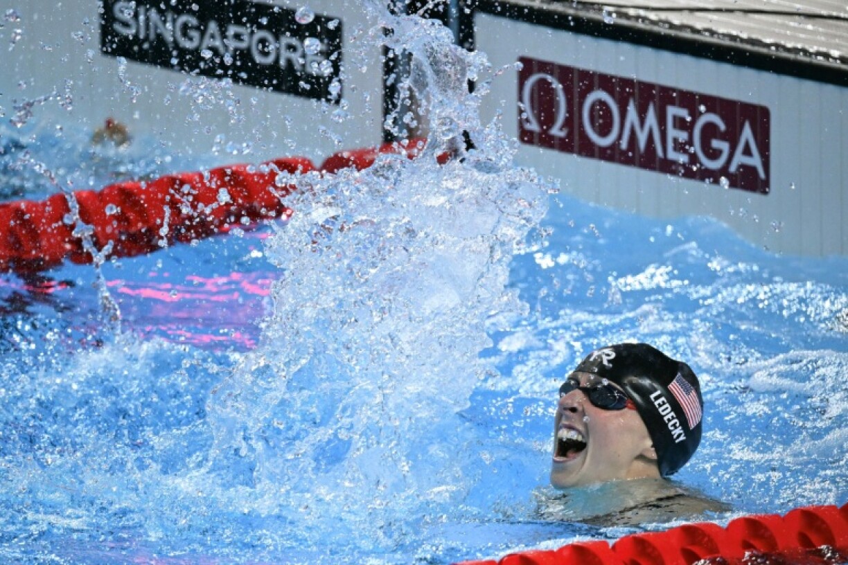 Katie Ledecky won 800m freestyle gold at the world championships in Singapore on Saturday