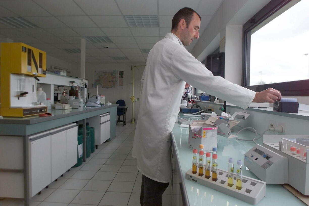 Le suivi coronastep de l'évolution du virus dans les eaux sales permet de connaître la courbe d'évolution des contaminations quatre jours à l'avance.