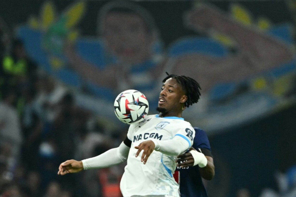 Eintracht Frankfurt have signed Marseille's French forward Elye Wahi