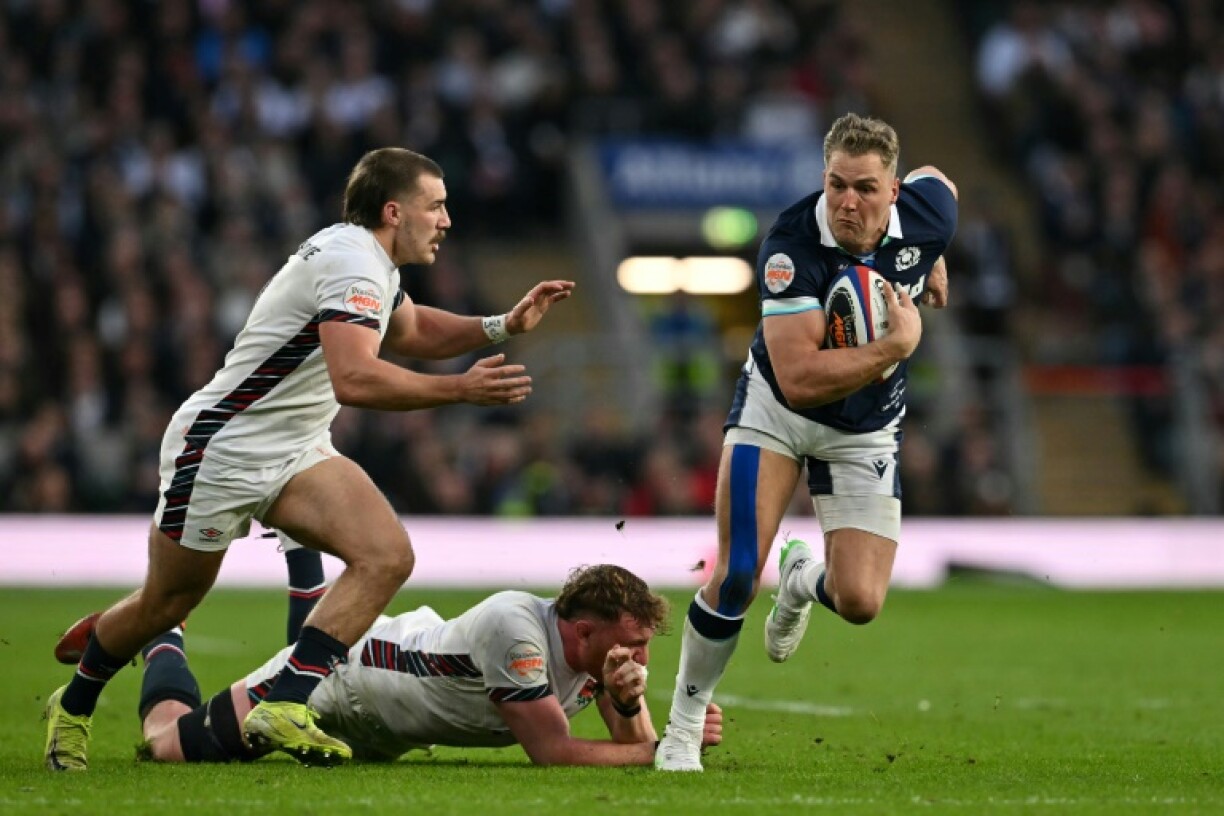 Attacking threat: Scotland wing Duhan van der Merwe (R) in action against England at Twickenham