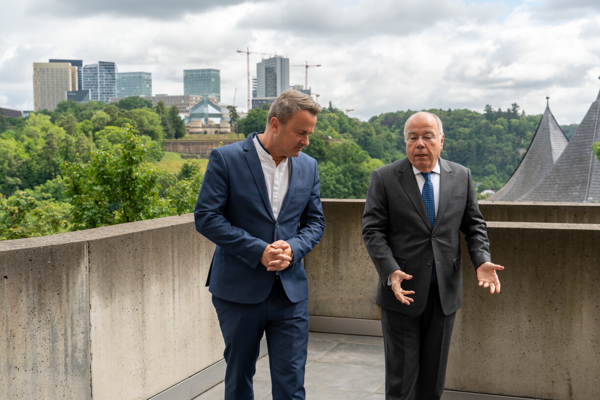 De Xavier Bettel zesumme mam brasilianeschen Ausseminister Mauro Vieira an der Stad