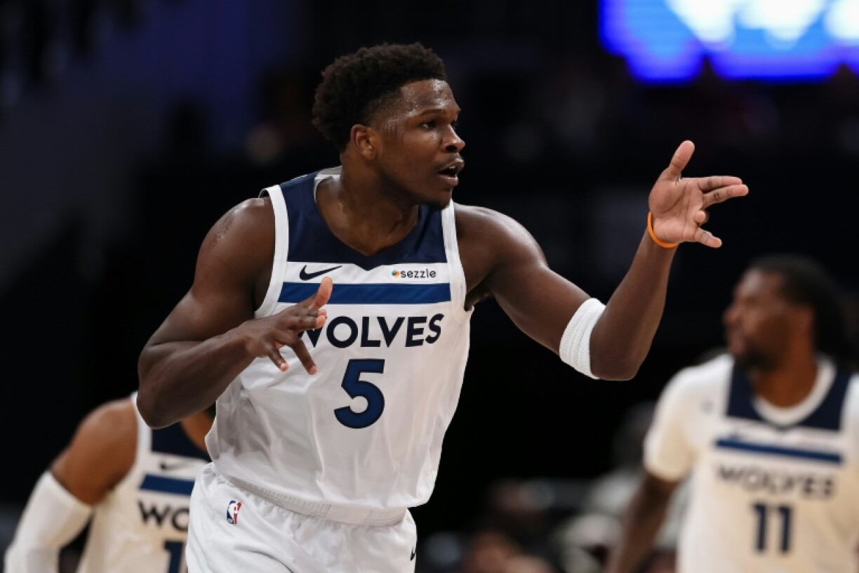 Anthony Edwards, l'arrière des Minnesota Timberwolves, lors d'une rencontre de NBA contre les Washington Wizards, le 4 janvier 2026