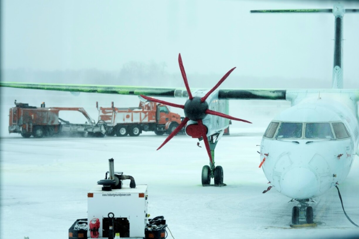 Un avion à l'aéroport de London, au Canada, le 23 décembre 2022