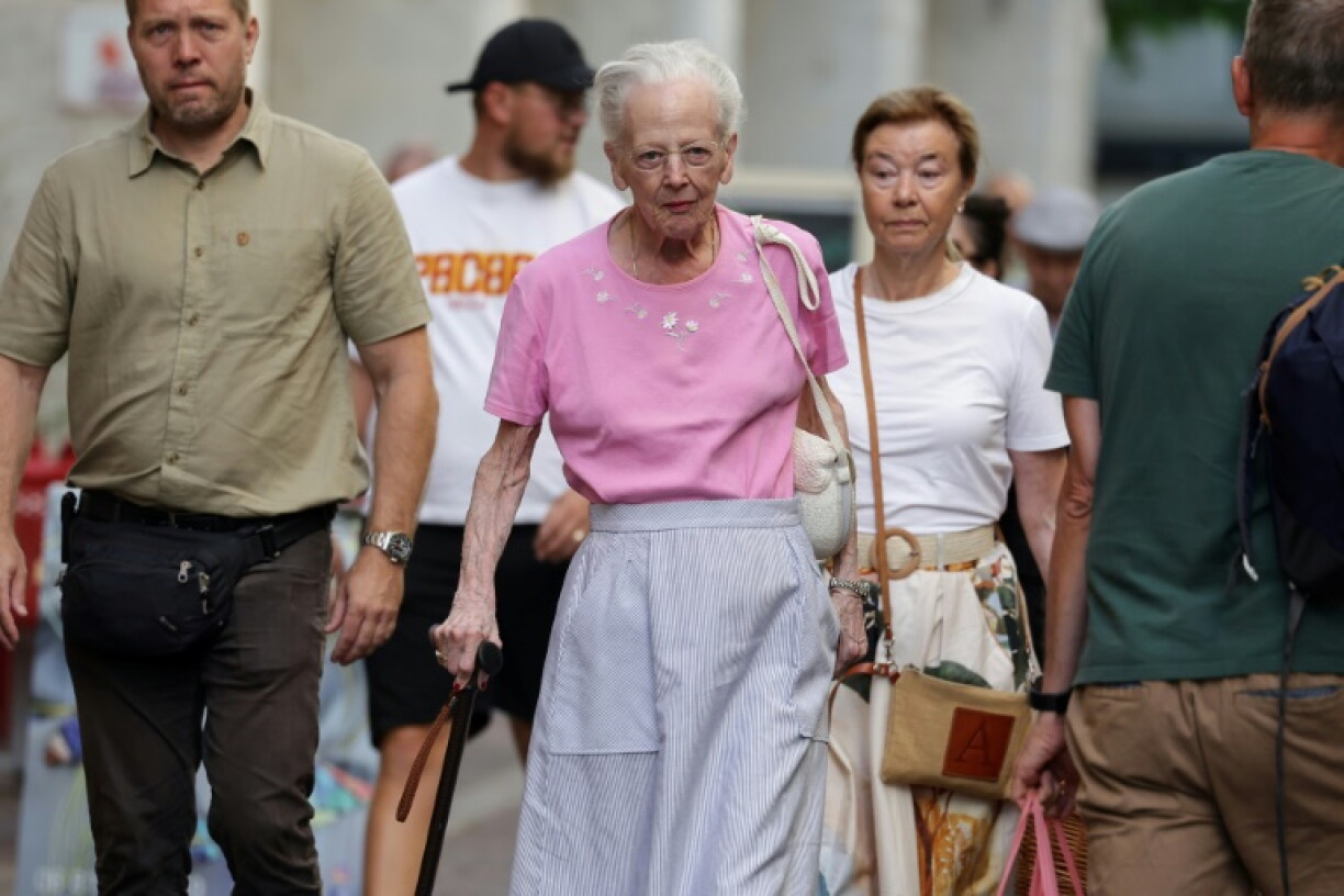 Die frühere dänische Königin Margrethe ist nach einem Krankenhausaufenthalt wegen eines Schwächeanfalls aus der Klinik entlassen worden.