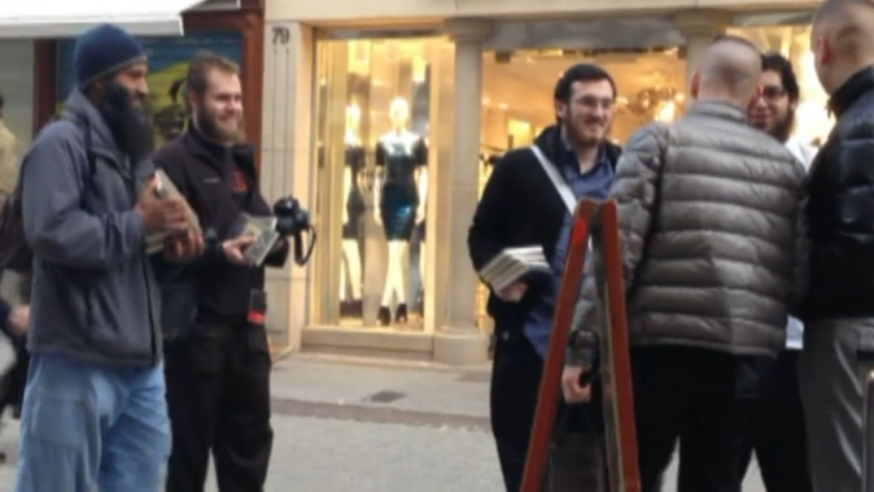 Years ago, Steve Duarte, along with like-minded people, tried to convince people of the Prophet’s message on the Grand Rue. Legally, that was borderline. At the time, the group was personally warned by the mayor.