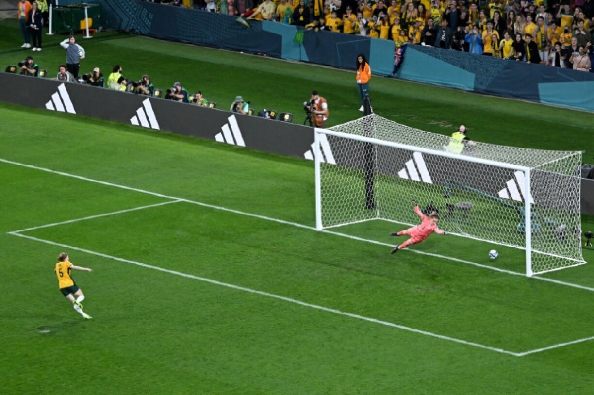 Cortnee Vine inscrit le tir au but décisif contre la France en quart de finale du Mondial, le 12 août 2023 à Brisbane