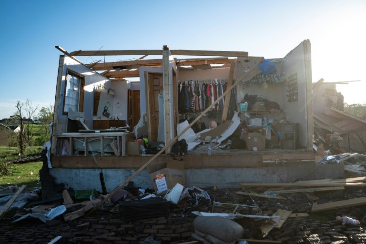 More than 108,000 people were still without power late Saturday across Missouri, Kentucky and Virginia