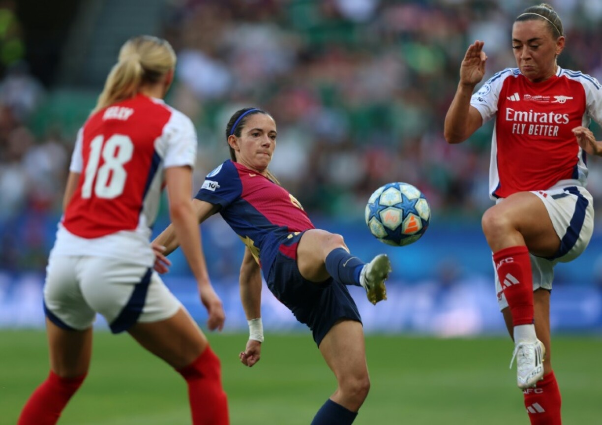 Aitana Bonmati (C) is aiming for a third women's Ballon d'Or