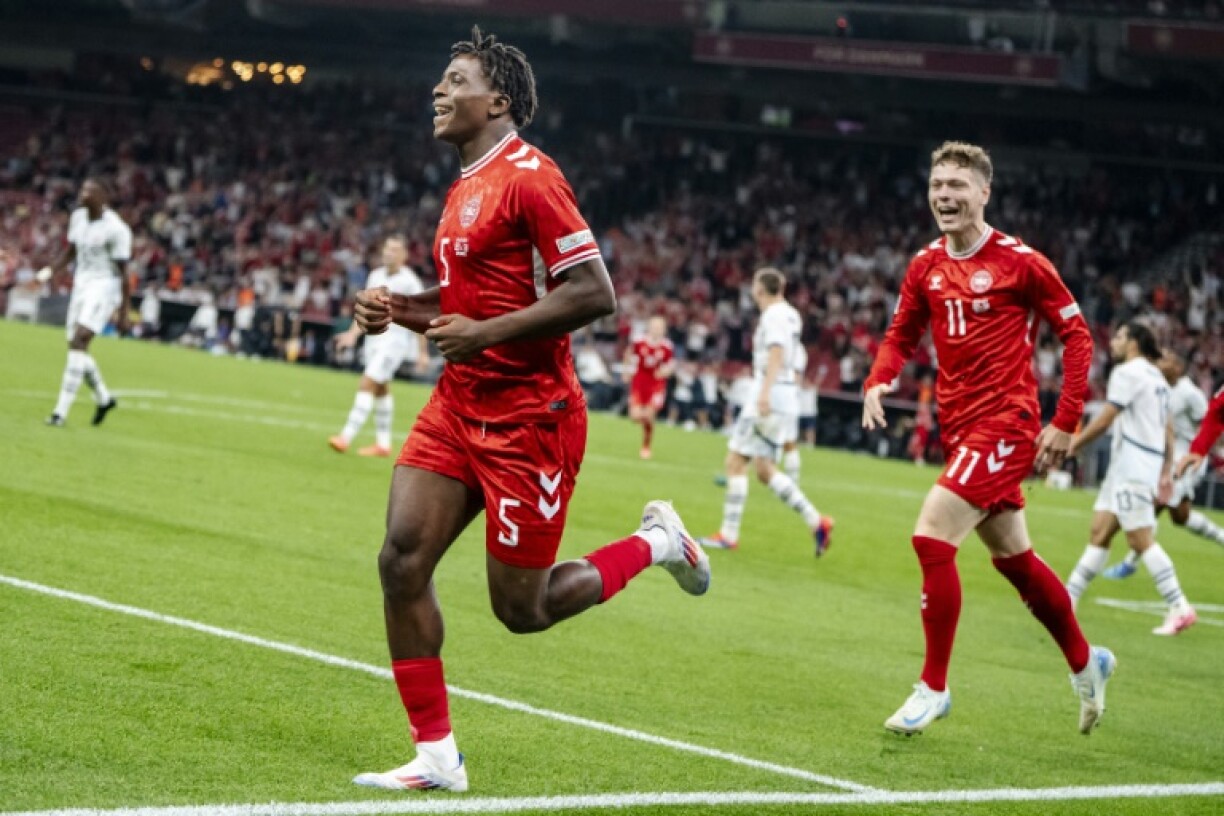Patrick Dorgu (left)has joined Manchester United from Lecce