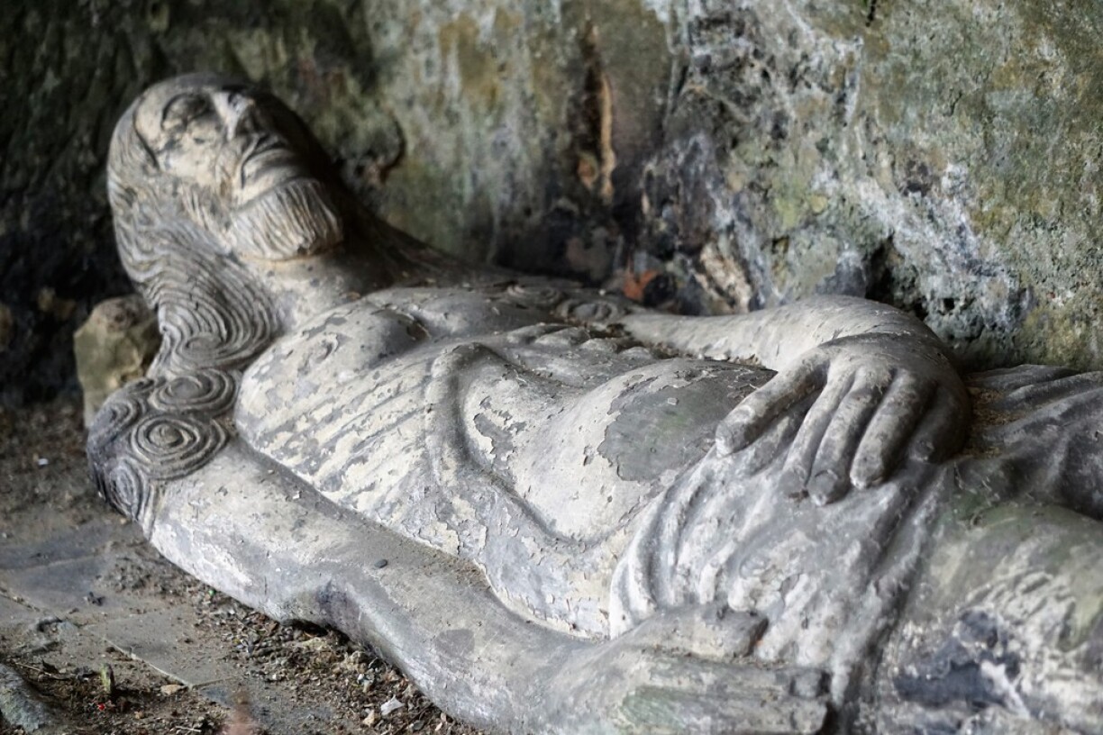 Peter Onrou in his eternal slumber.