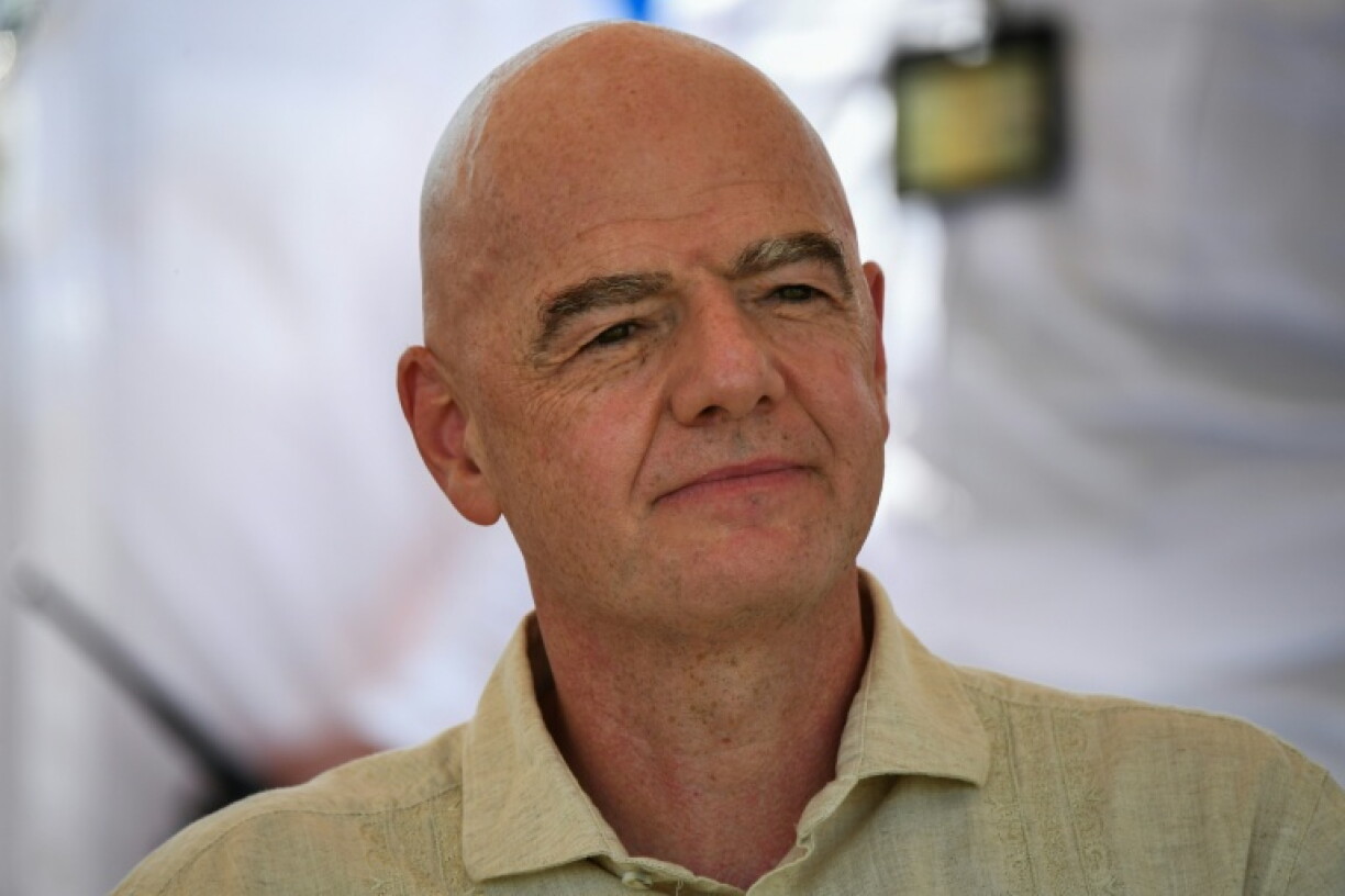 Le président de la Fifa Gianni Infantino lors de sa visite dans un complexe sportif de Cali, en Colombie, le 7 août 2026
