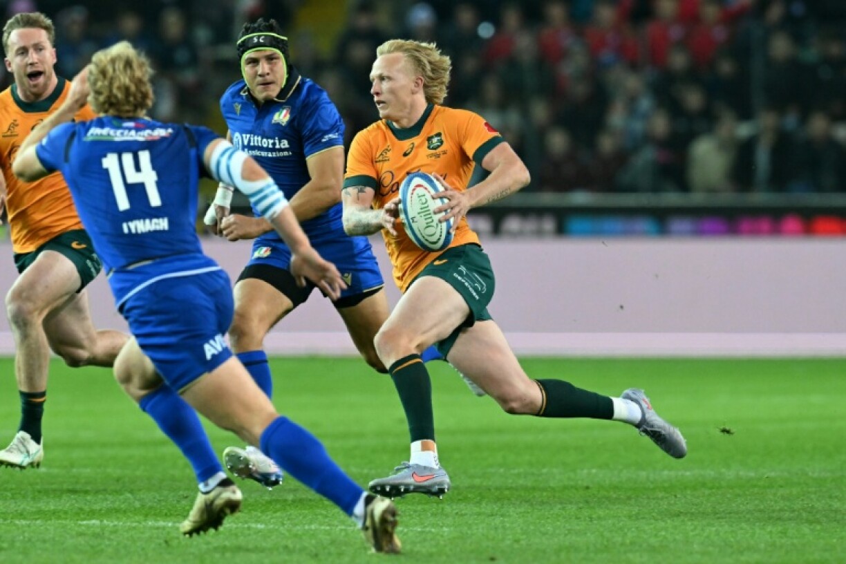 Carter Gordon (R) has played just one Test for Australia since September 2023